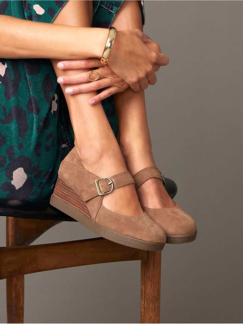 Dansko Beige Suede Mary Jane Wedge with Buckle Size 39/US 8.5-7